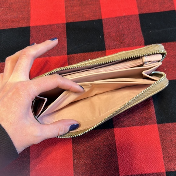 Authentic Coach Zipper Wallet - Picture 7 of 17